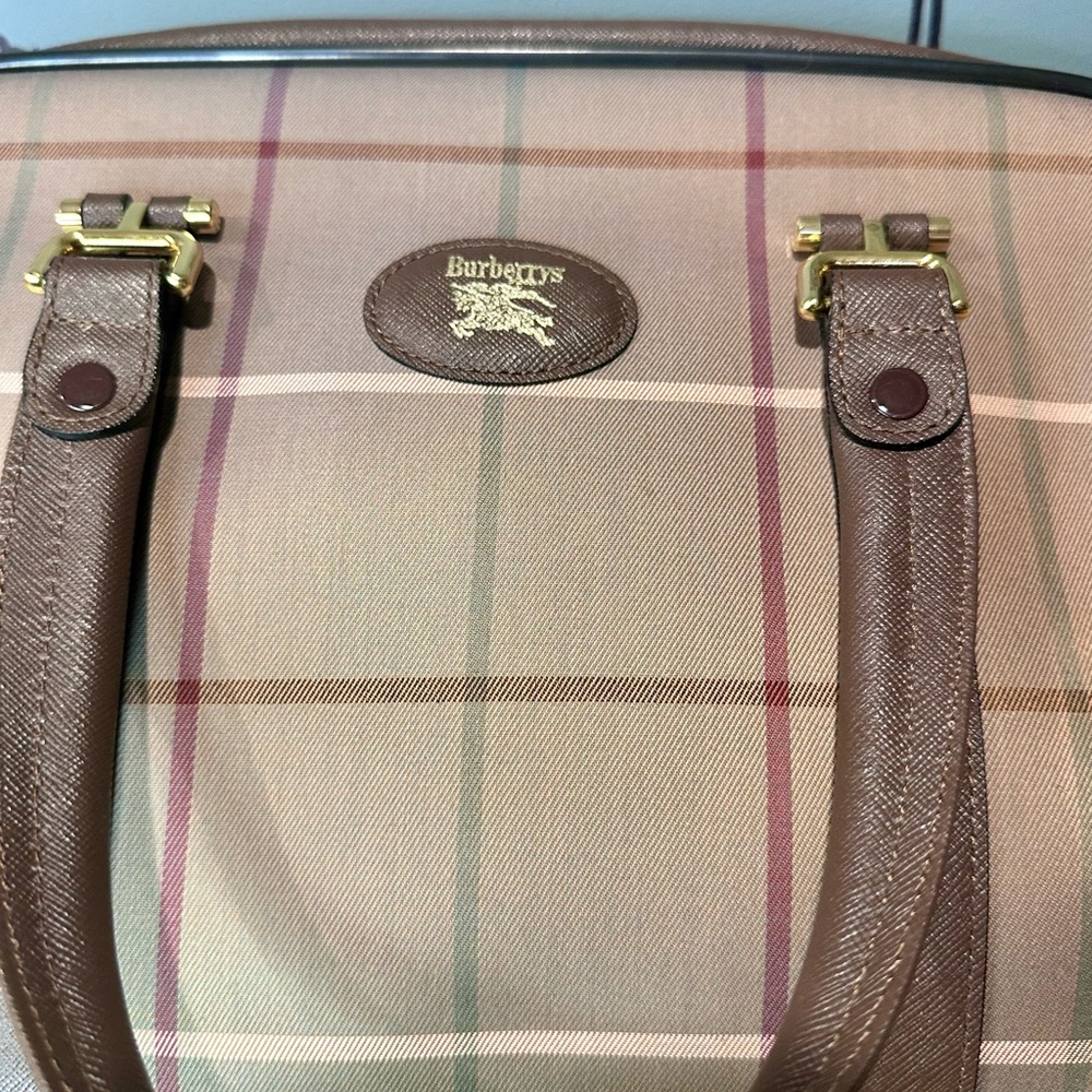 Burberrys Vintage Boston Nova Check Canvas
Handbag - Picture 3 of 11